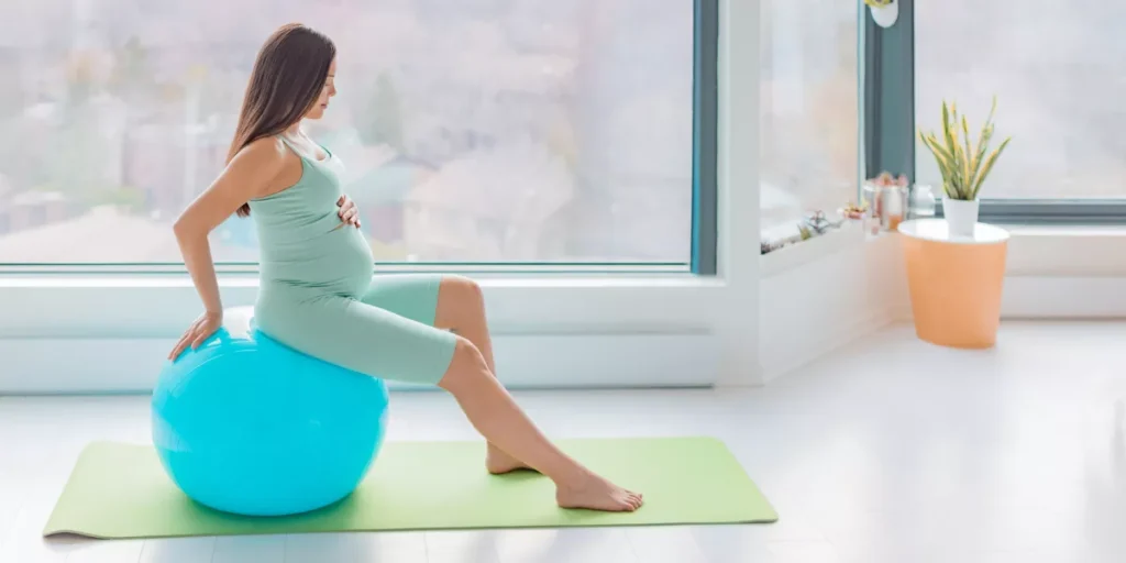 Simple Home Workouts Every Woman Can Do Simple Home Workouts Every Woman Can Do